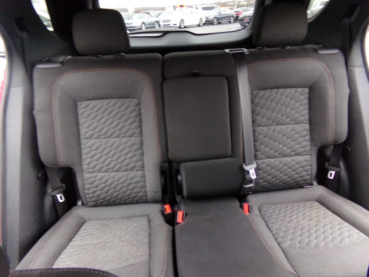 Used 2018 Chevrolet Equinox LT FWD image 32