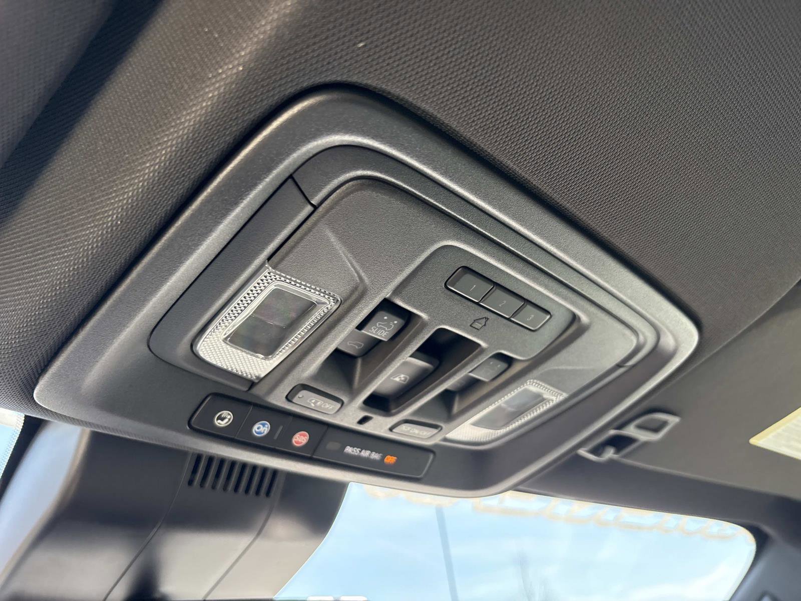 Used 2022 GMC Sierra 1500 AT4 w/ AT4 Premium Package image 27