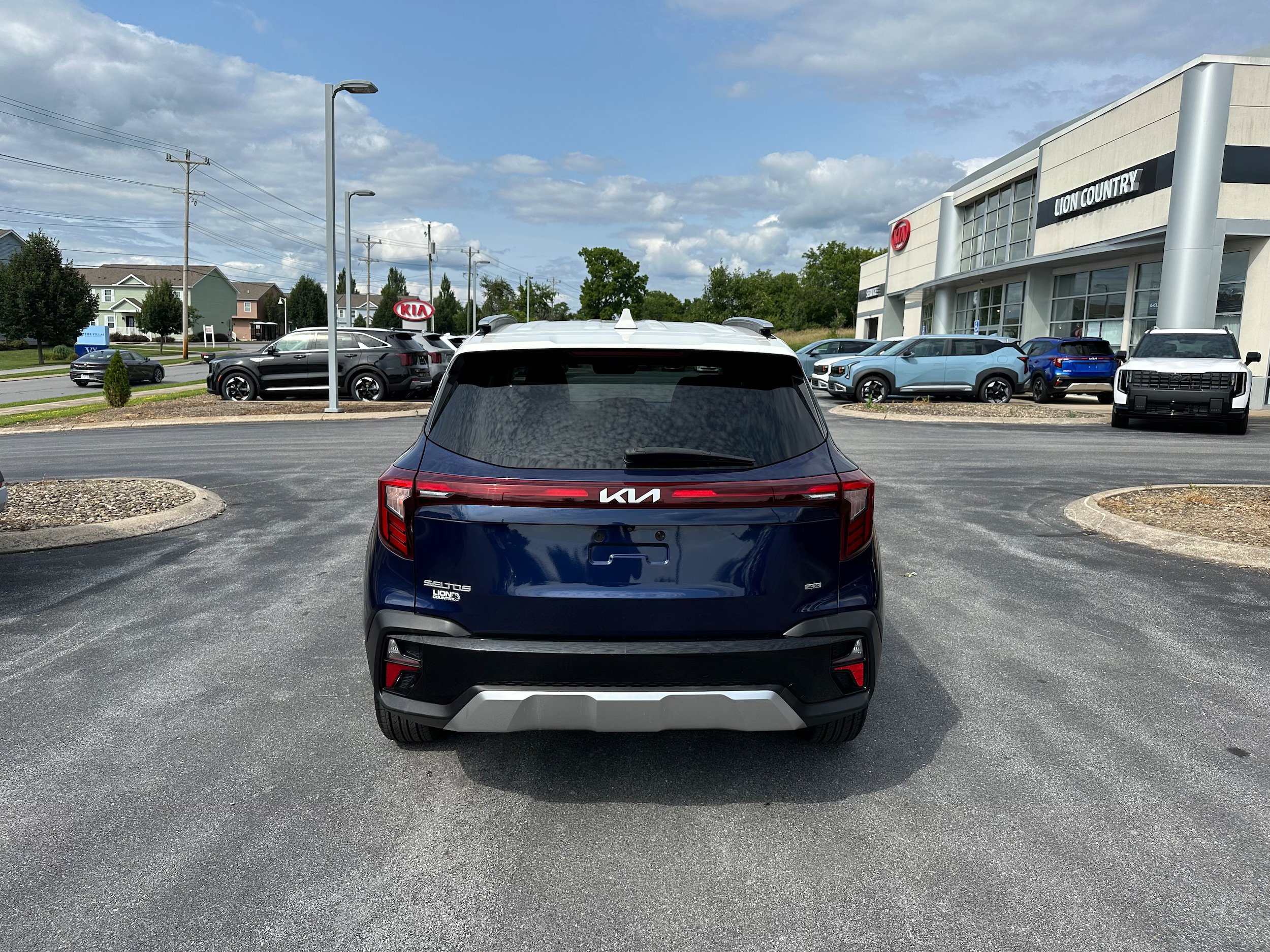 Used 2024 Kia Seltos S AWD/4WD image 6