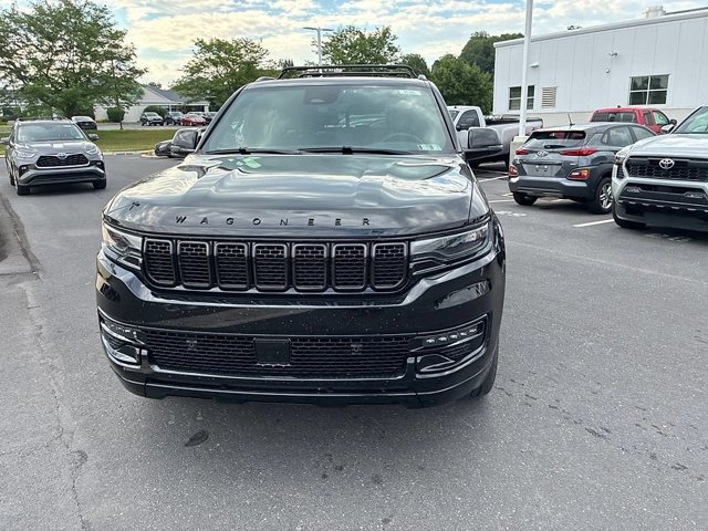 Used 2023 Jeep Wagoneer Series II AWD/4WD image 19