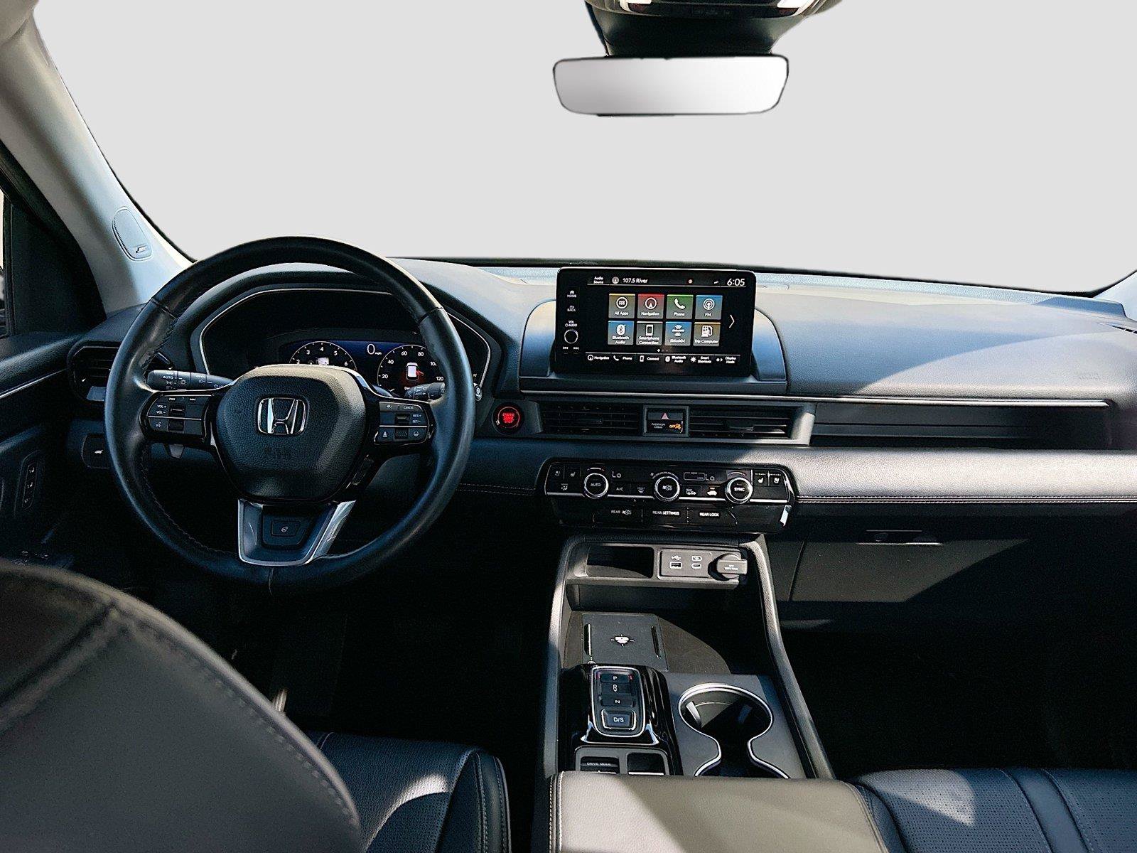 Used 2023 Honda Pilot Elite image 18