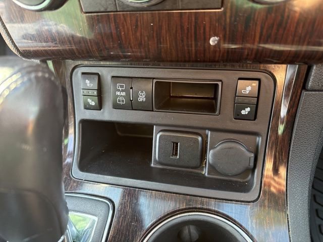 Used 2017 Chevrolet Traverse LT image 25