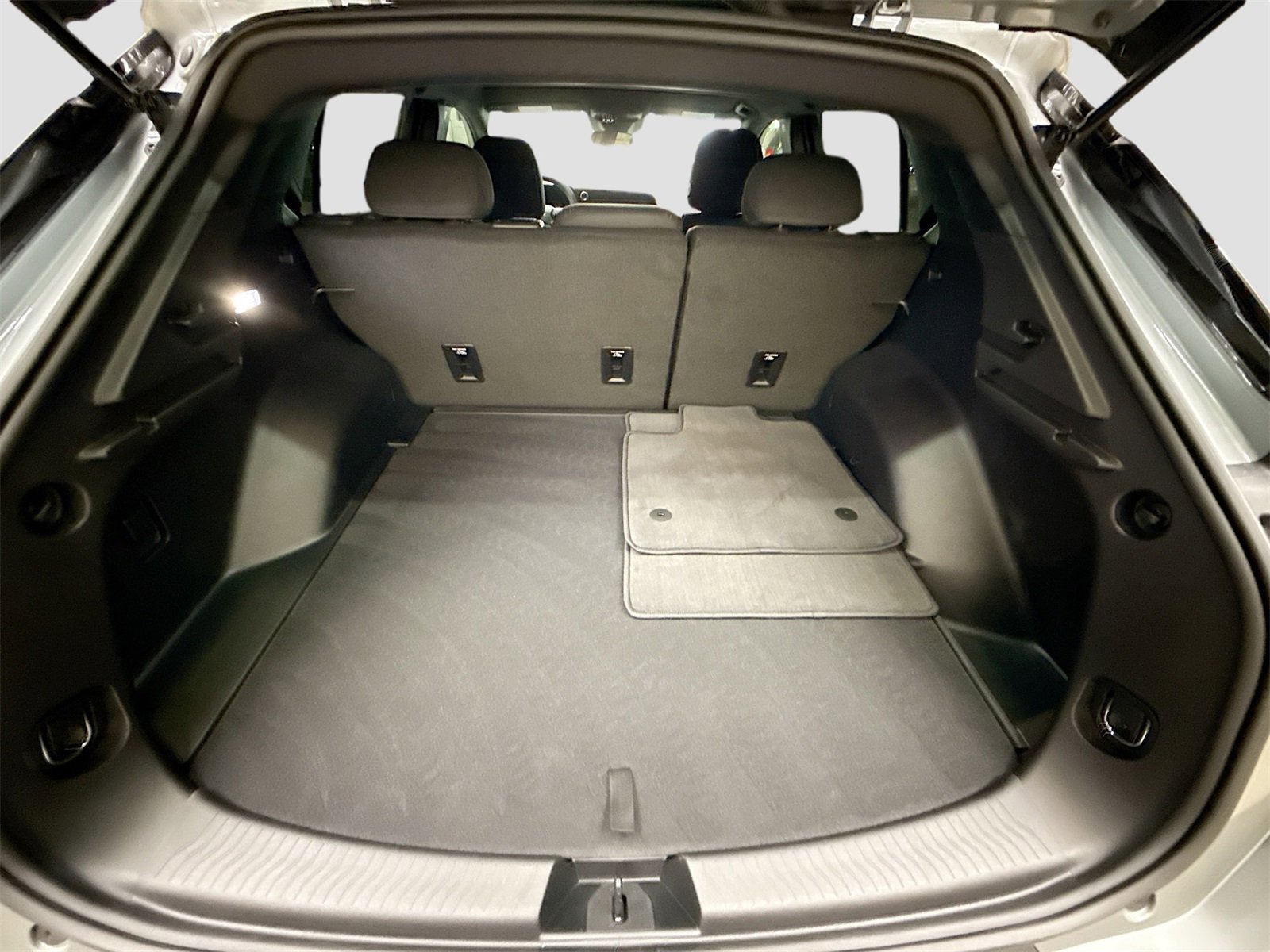 New 2026 Chevrolet Equinox EV LT w/ Comfort Package image 26