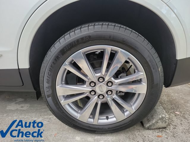 Certified 2024 Cadillac XT5 Premium Luxury w/ Technology Package FWD image 8