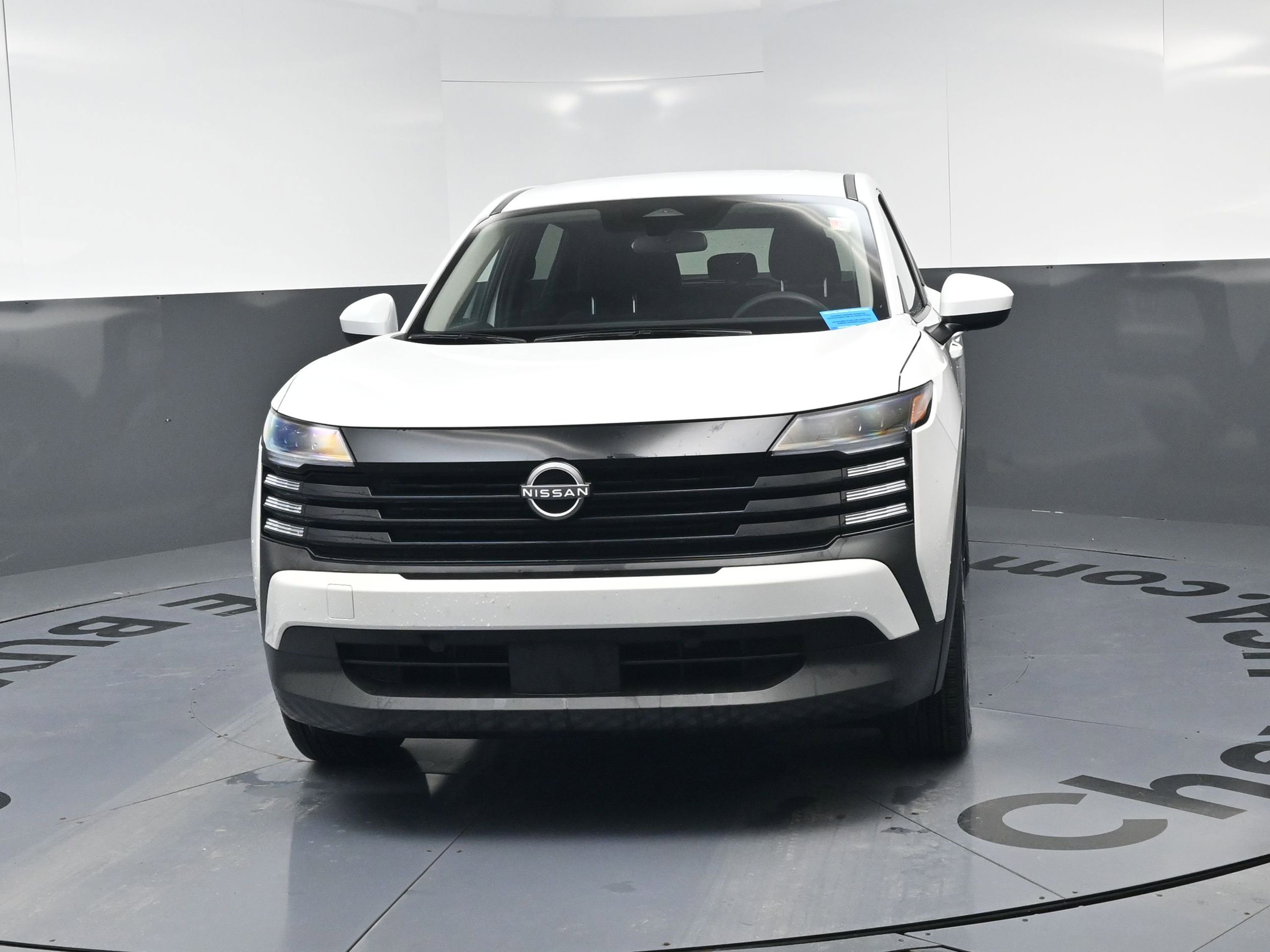 Used 2025 Nissan Kicks SV w/ Charging Package image 5