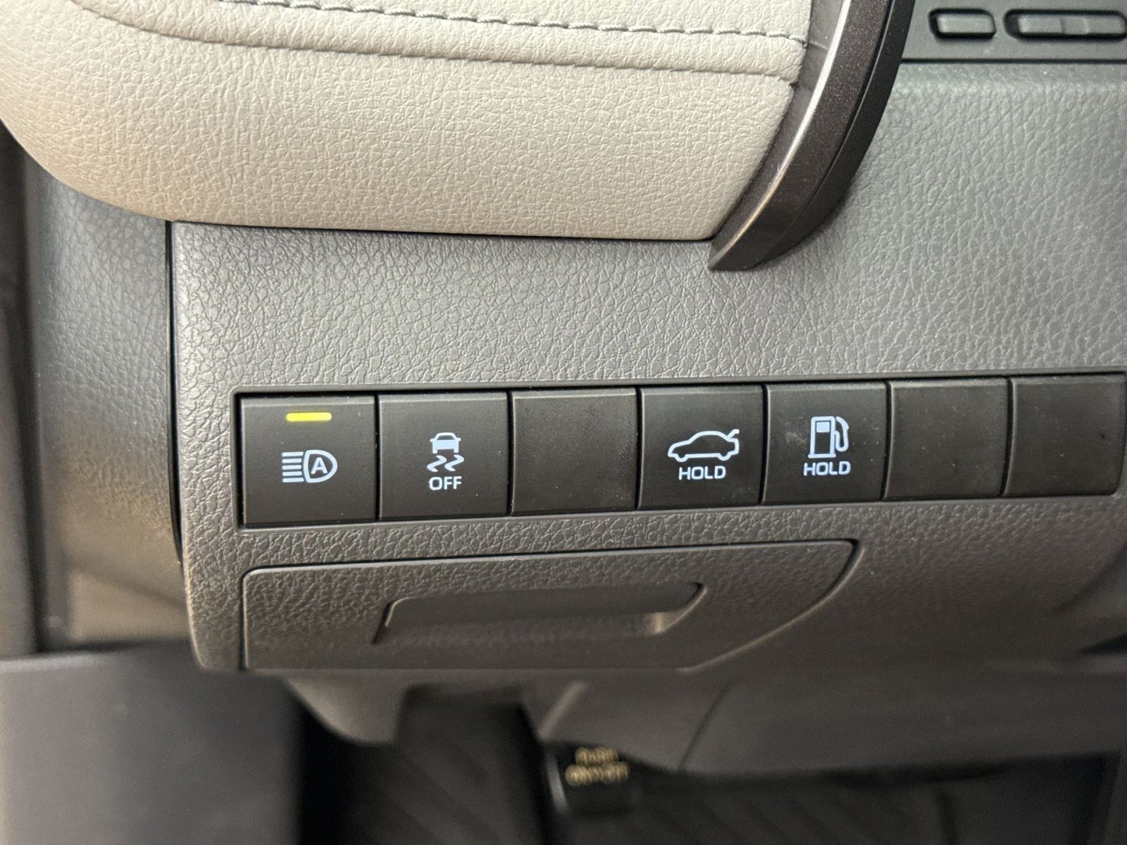 Used 2021 Toyota Camry LE FWD image 36