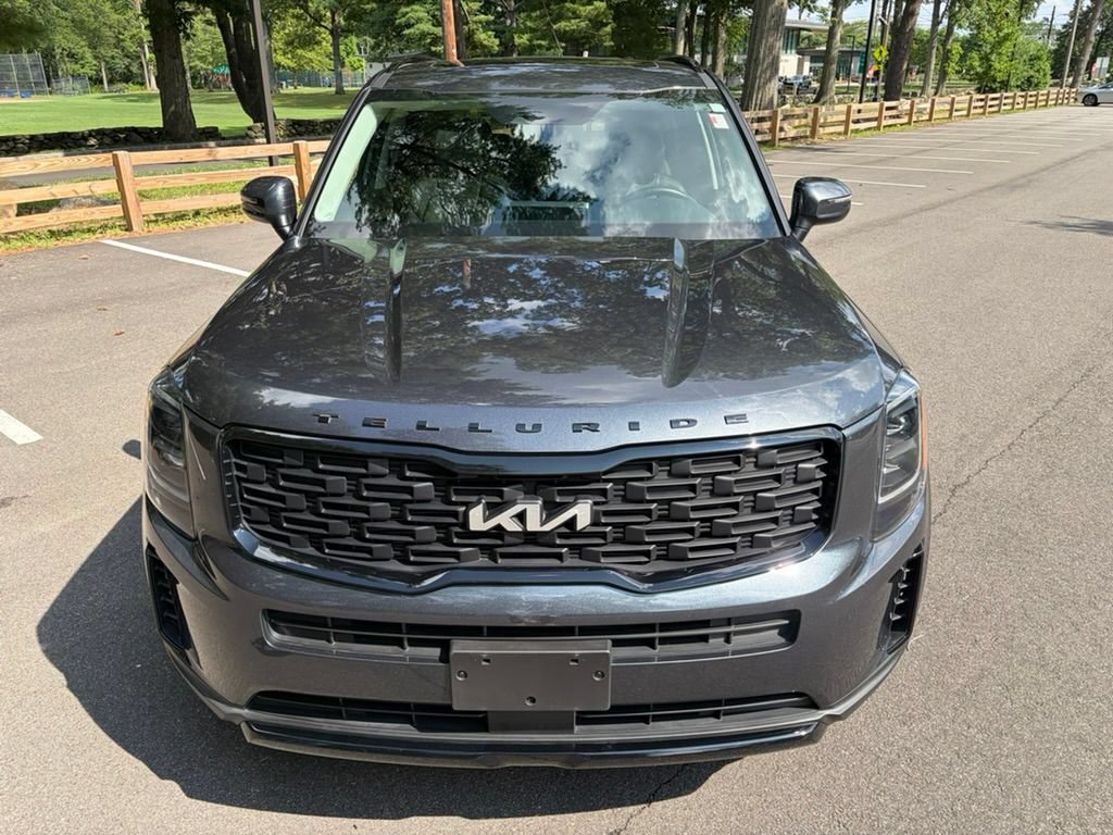 Used 2022 Kia Telluride EX w/ EX Premium Package AWD/4WD image 2