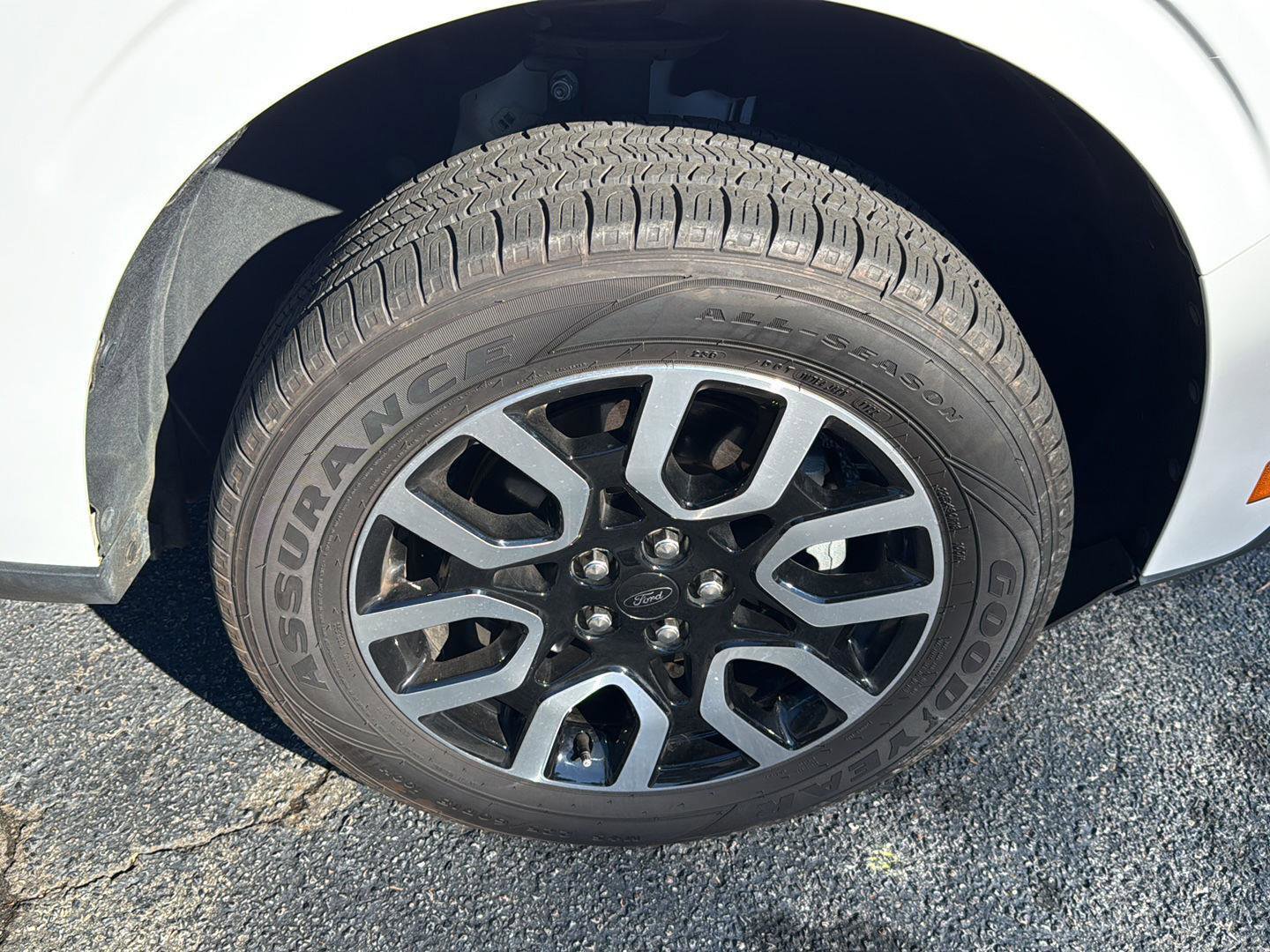 Used 2023 Ford Maverick Lariat w/ Equipment Group 500A Standard image 30