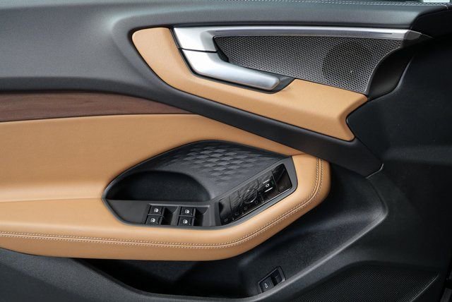 Used 2025 Audi A5 2.0T Premium Plus image 6