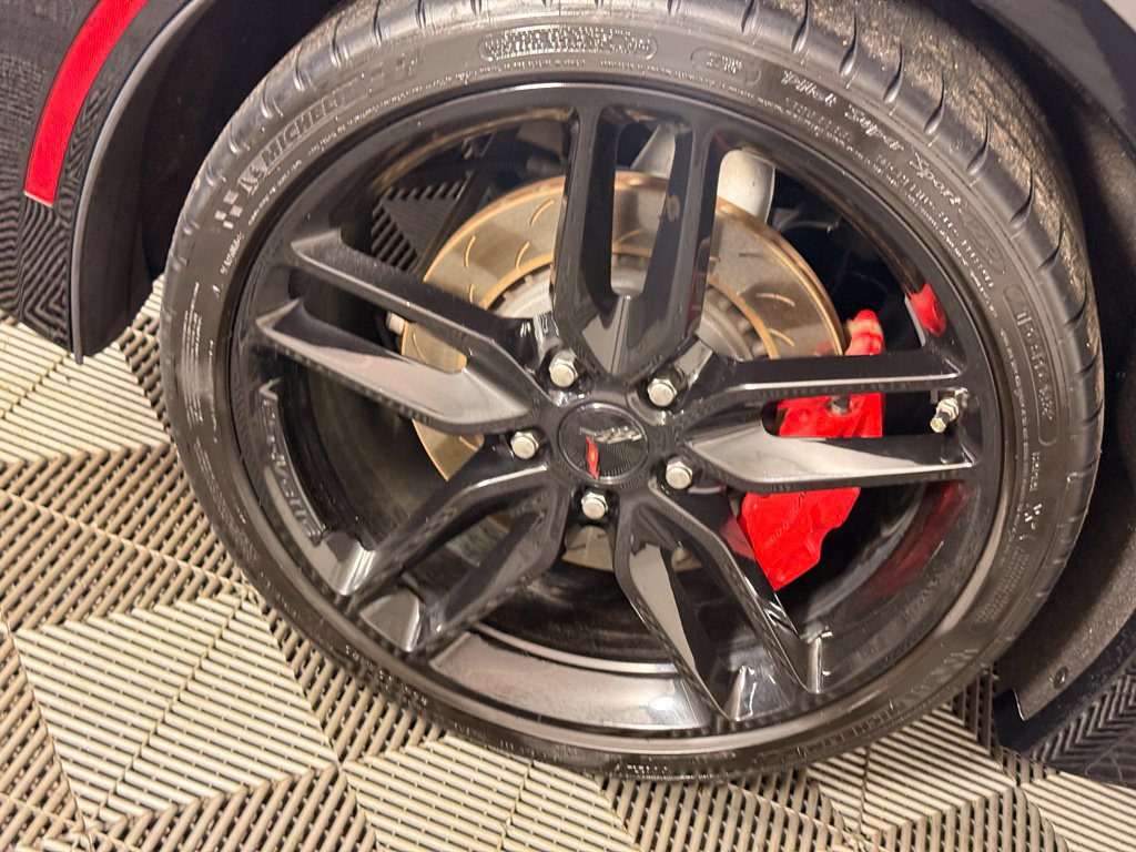 Used 2019 Chevrolet Corvette Stingray Coupe RWD image 14