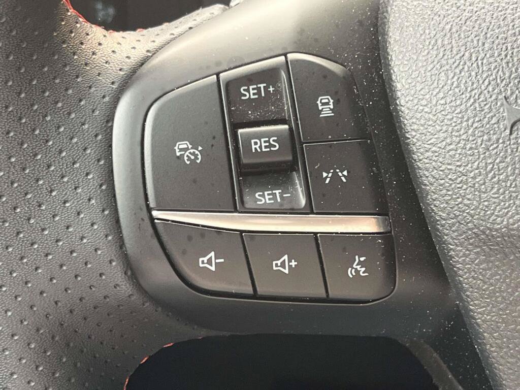 Certified 2023 Ford Escape ST-Line w/ Tech Pack #1 FWD image 33