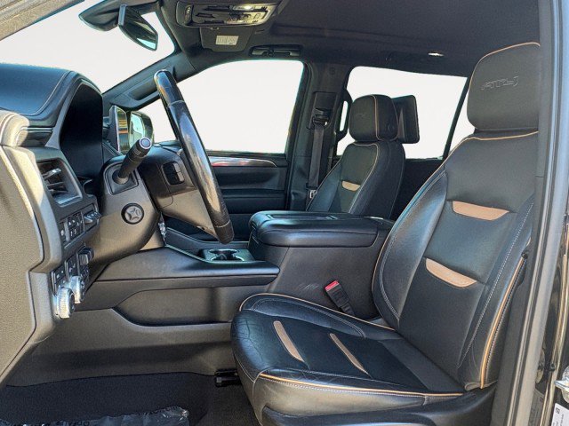 Used 2021 GMC Yukon XL AT4 w/ AT4 Premium Plus Package AWD/4WD image 6