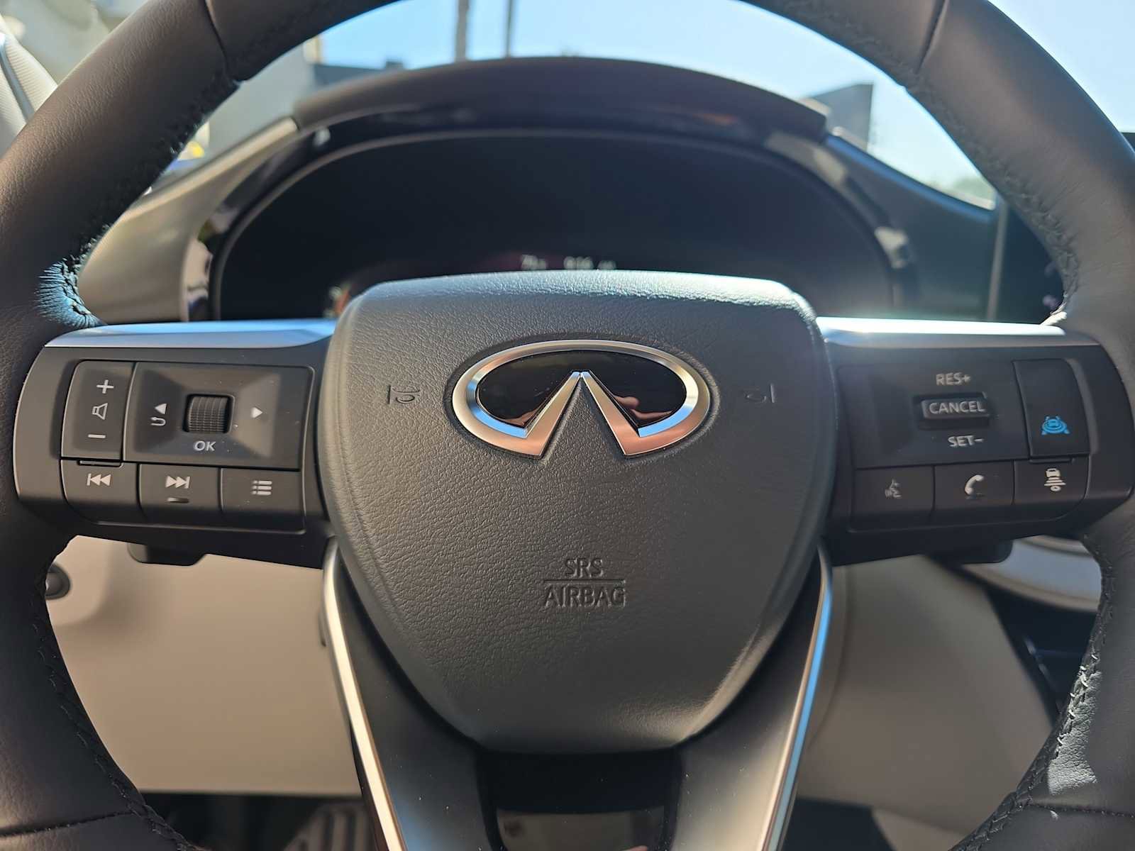 Certified 2026 INFINITI QX60 Luxe w/ Cargo Package FWD image 23