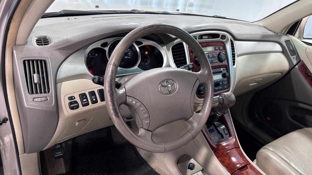 Used 2007 Toyota Highlander Sport AWD/4WD image 9