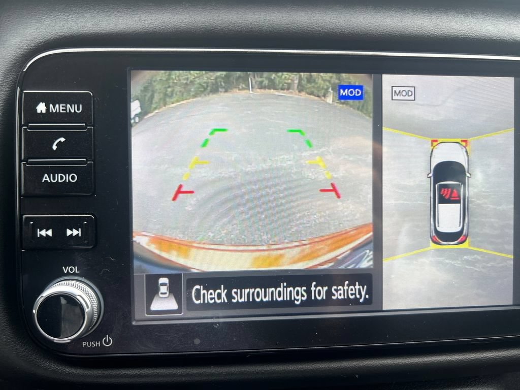 Used 2023 Nissan Kicks SR w/ SR Premium Package FWD image 24