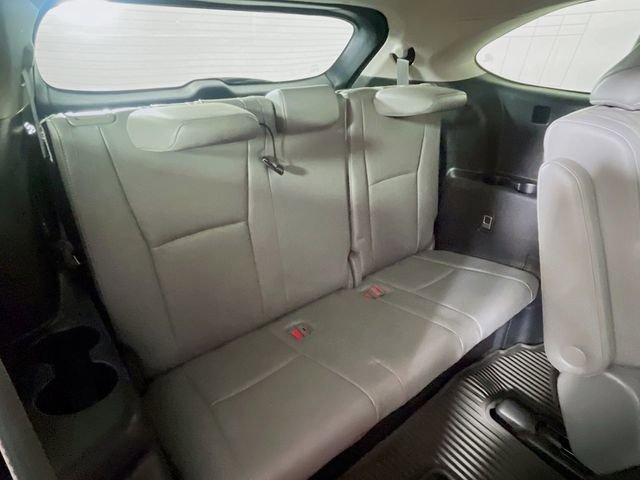 Used 2021 Toyota Highlander Platinum image 30