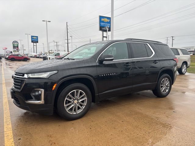 Used 2023 Chevrolet Traverse LT image 3