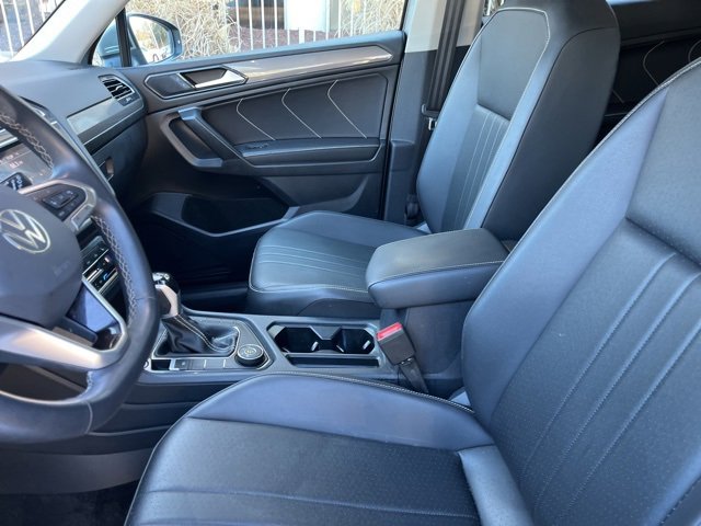 Used 2024 Volkswagen Tiguan SE image 9