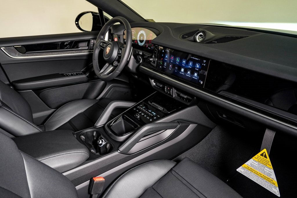 New 2026 Porsche Cayenne Coupe image 14