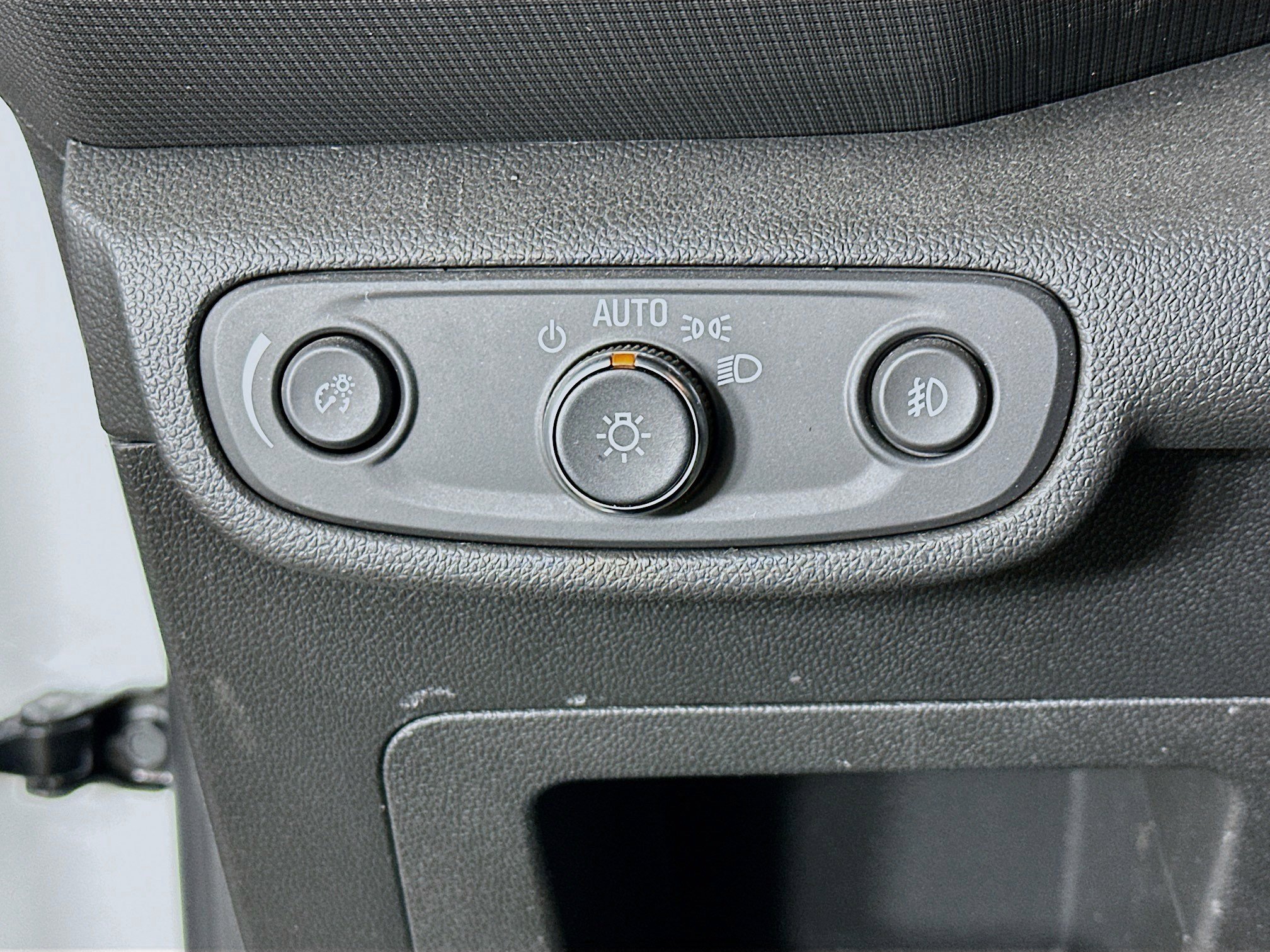 Used 2022 Chevrolet TrailBlazer LT w/ Driver Confidence Package image 16