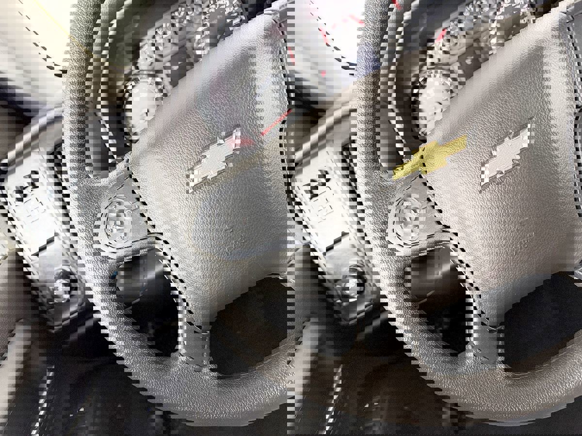 Used 2018 Chevrolet Silverado 1500 W/T AWD/4WD image 41