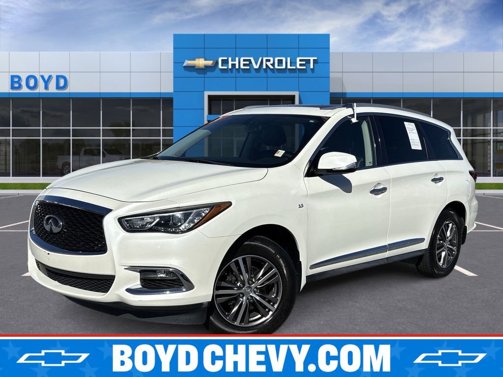 Used 2018 INFINITI QX60 FWD w/ Premium Package