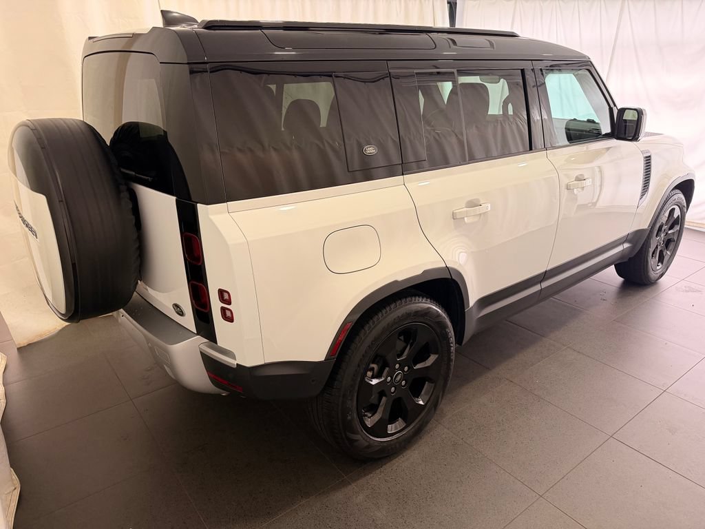 Used 2023 Land Rover Defender 110 S AWD/4WD image 9