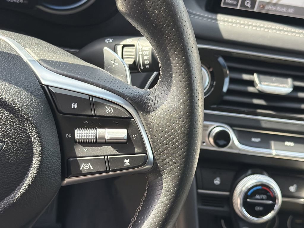 Used 2023 Genesis G70 2.0T AWD/4WD image 25