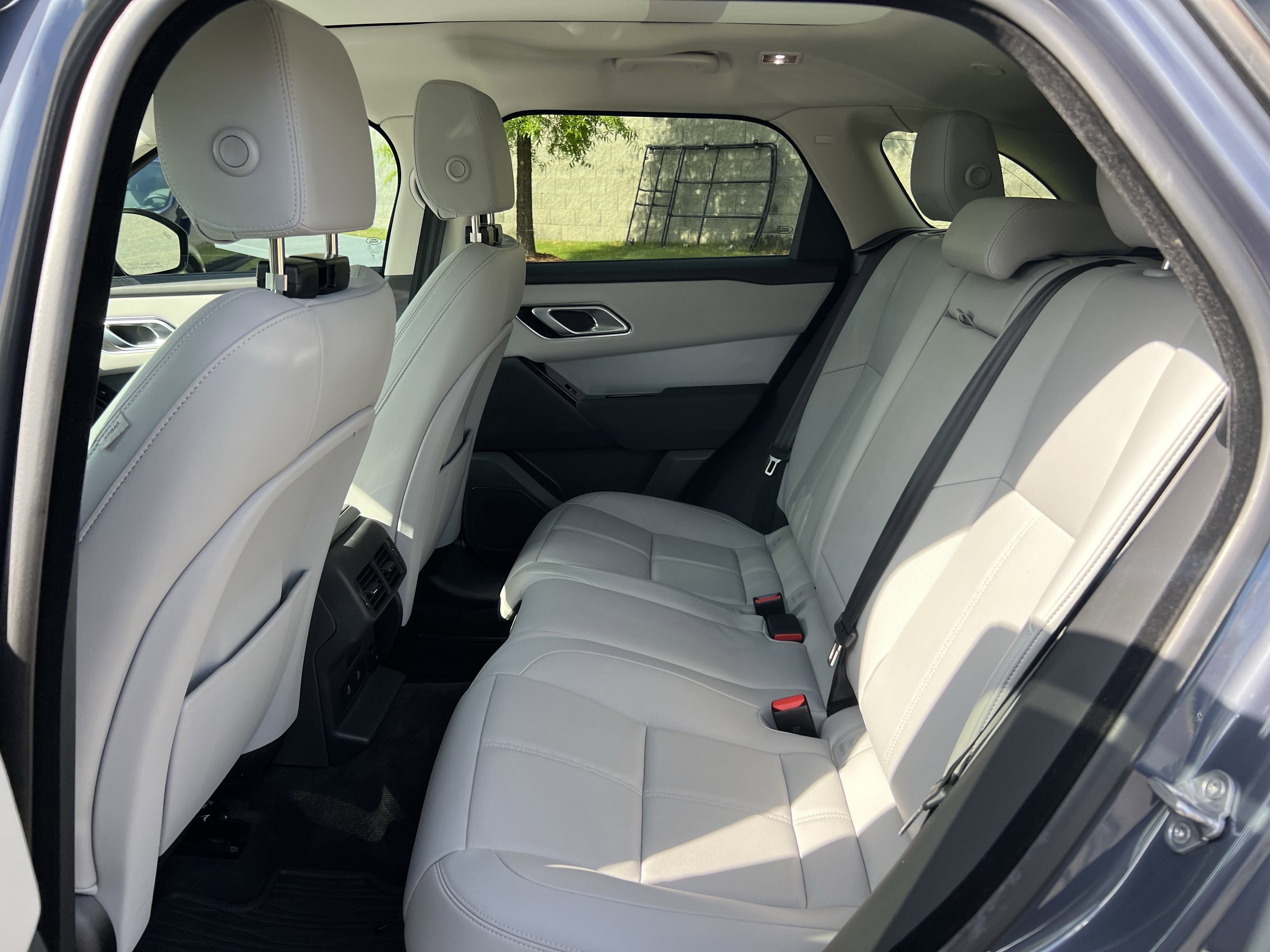 Certified 2025 Land Rover Range Rover Velar S image 32