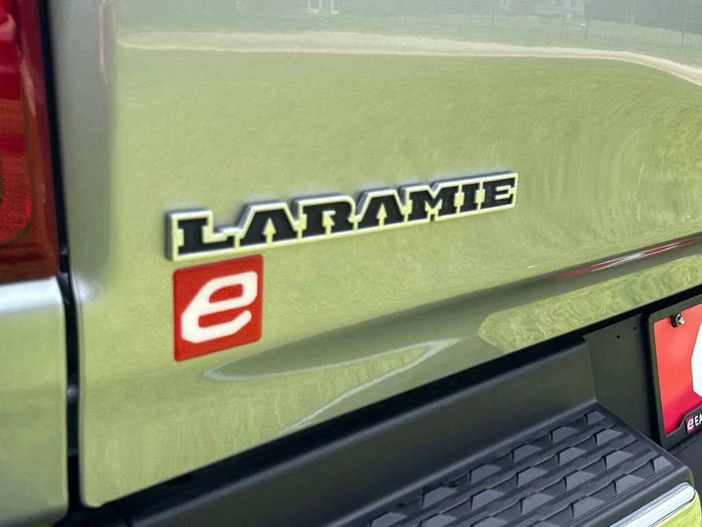 Used 2022 RAM 1500 Laramie AWD/4WD image 51