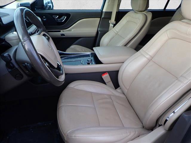 Used 2020 Lincoln Aviator Reserve w/ Elements Package Plus image 12