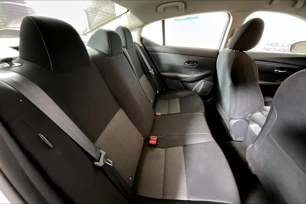 Used 2025 Nissan Sentra SV FWD image 22