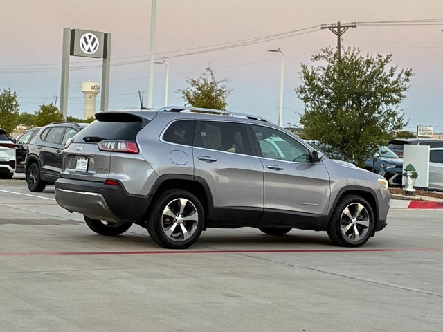 Used 2020 Jeep Cherokee Limited FWD image 8