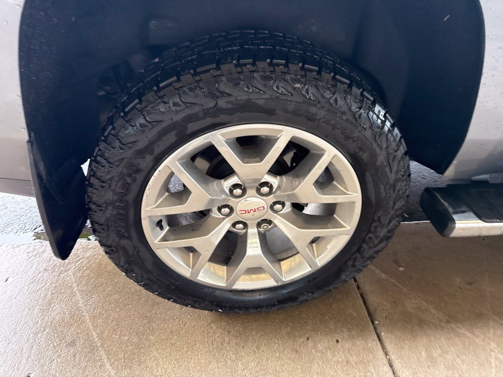 Used 2019 GMC Yukon SLE w/ SLE Value Package RWD image 15