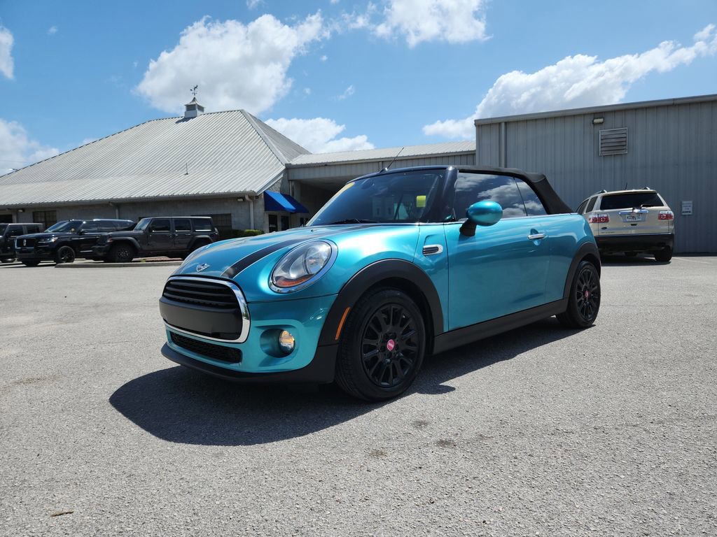 Used 2016 MINI Cooper Convertible image 2