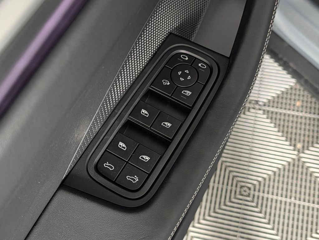 New 2026 Porsche Macan 4S Electric image 27