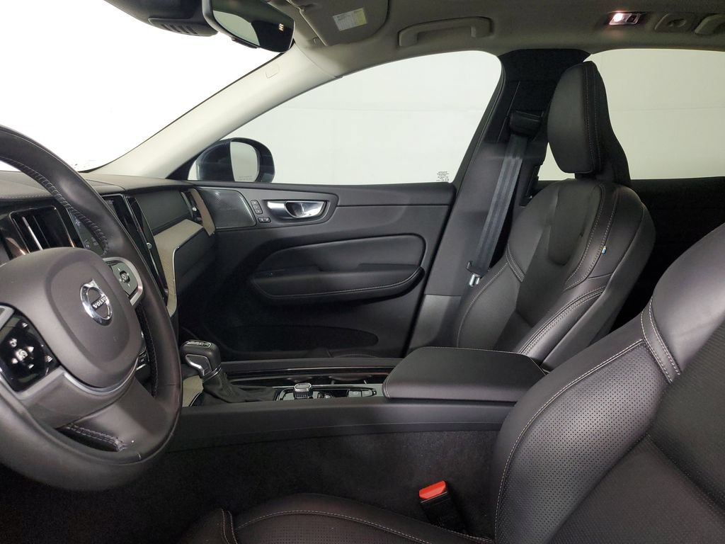 Used 2021 Volvo XC60 T5 Inscription FWD image 22