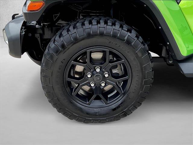 Used 2025 Jeep Gladiator Sport AWD/4WD image 9