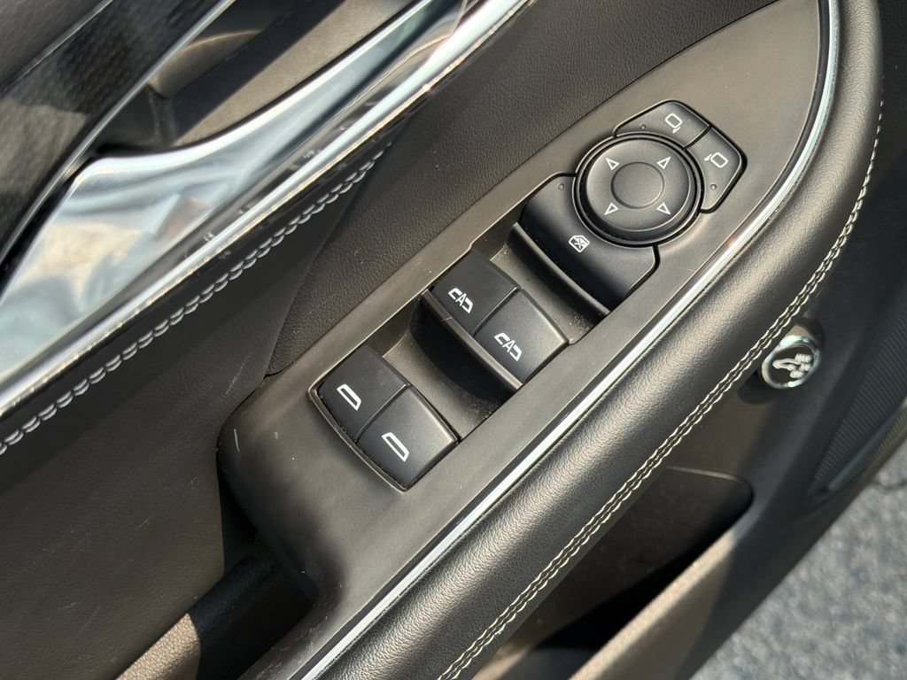 Used 2021 Buick Envision Preferred FWD image 12
