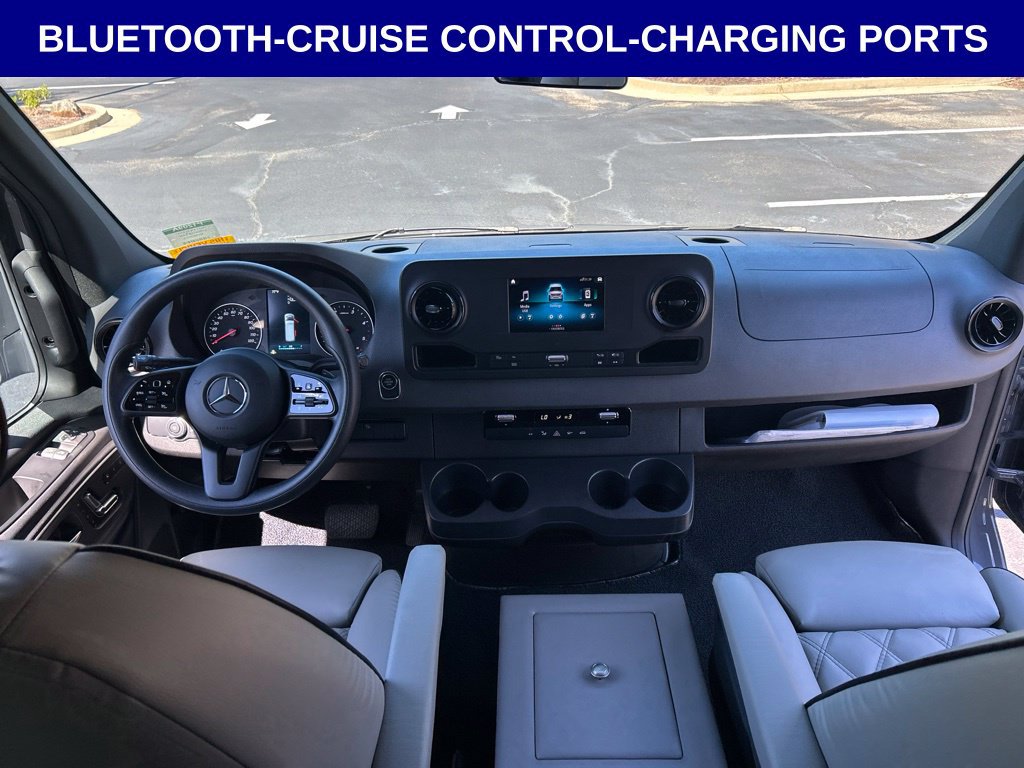 Used 2022 Mercedes-Benz Sprinter 2500 image 13