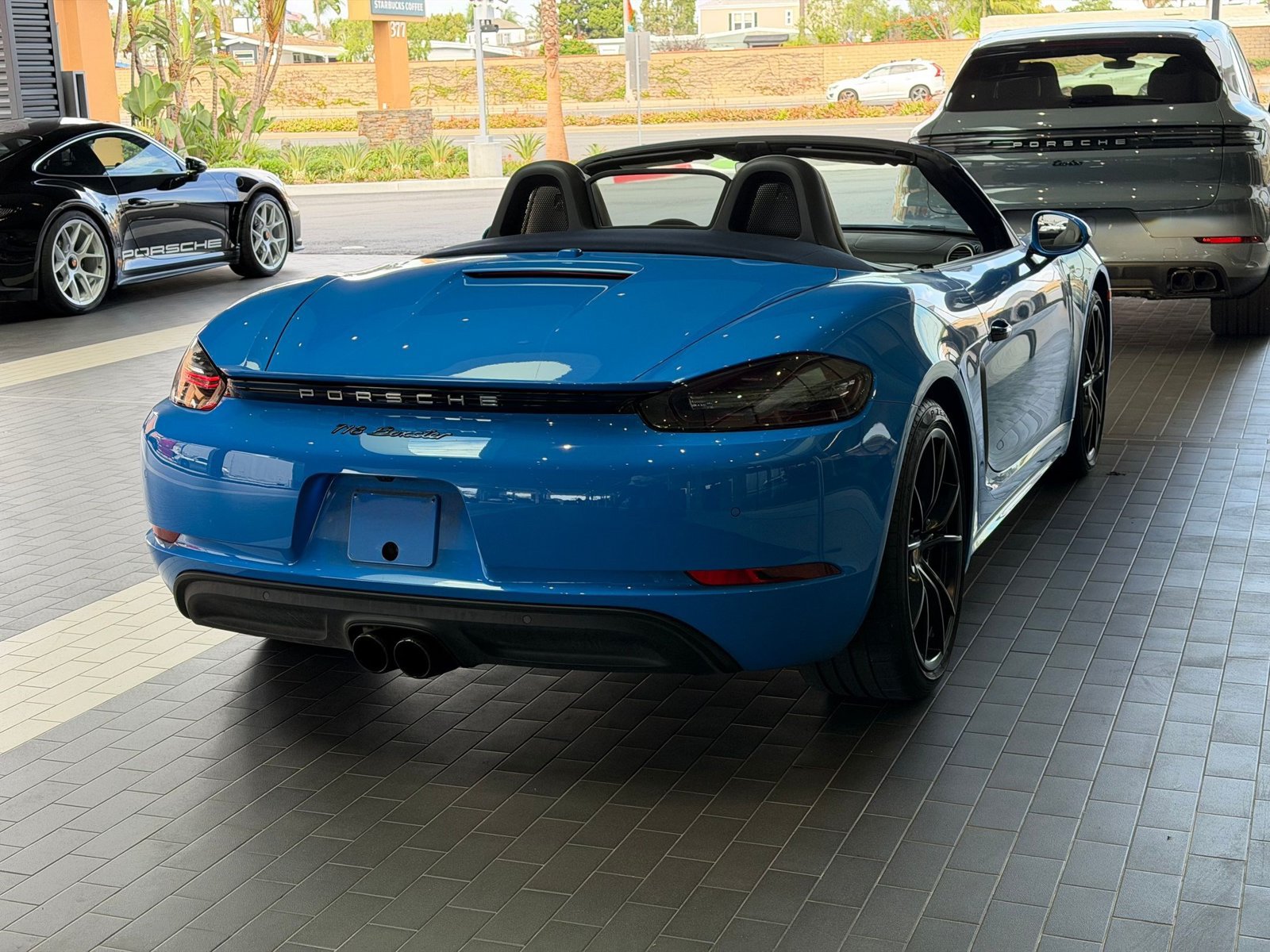Certified 2024 Porsche 718 Boxster RWD image 13
