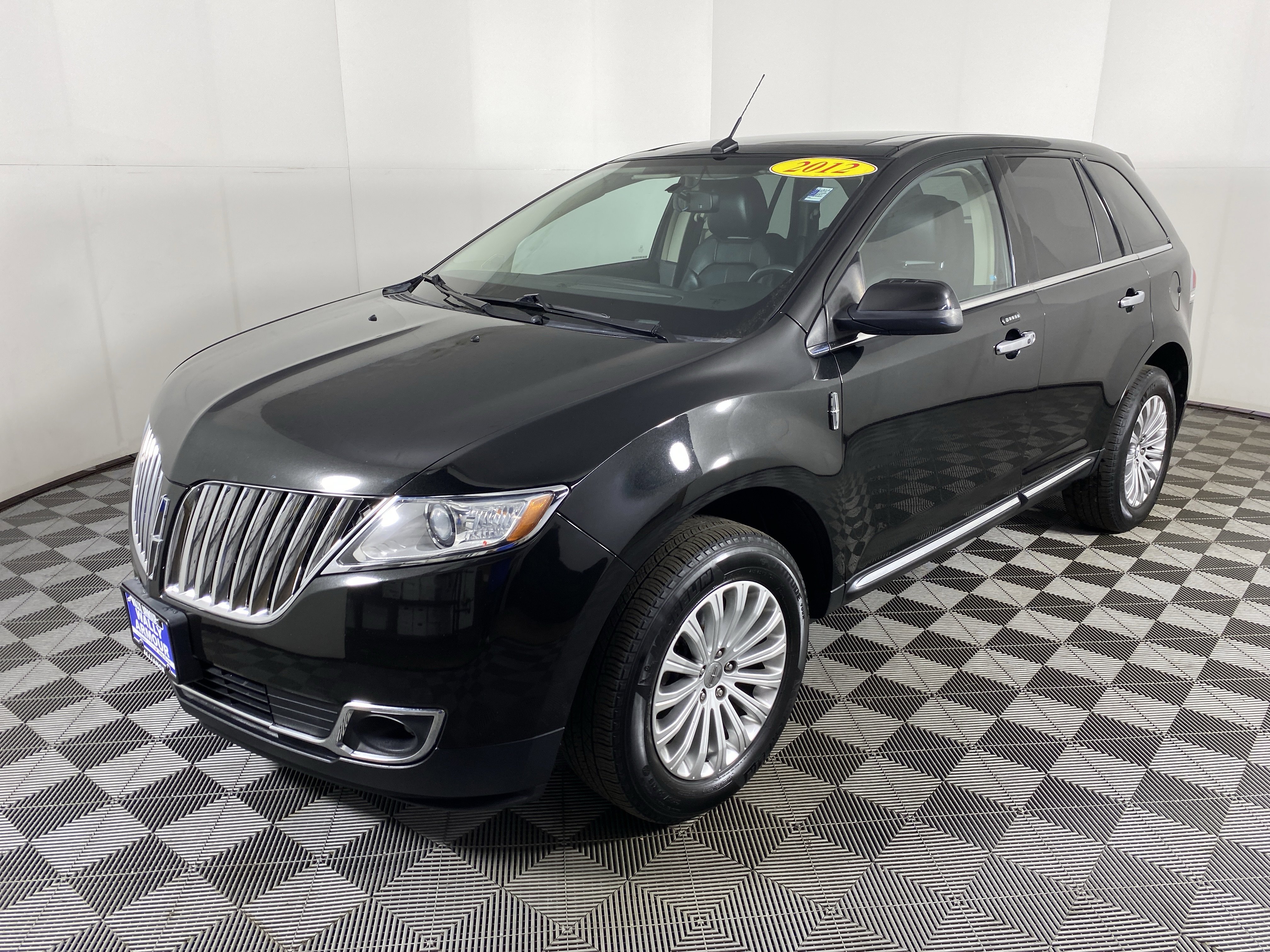 Used 2012 Lincoln MKX AWD image 7