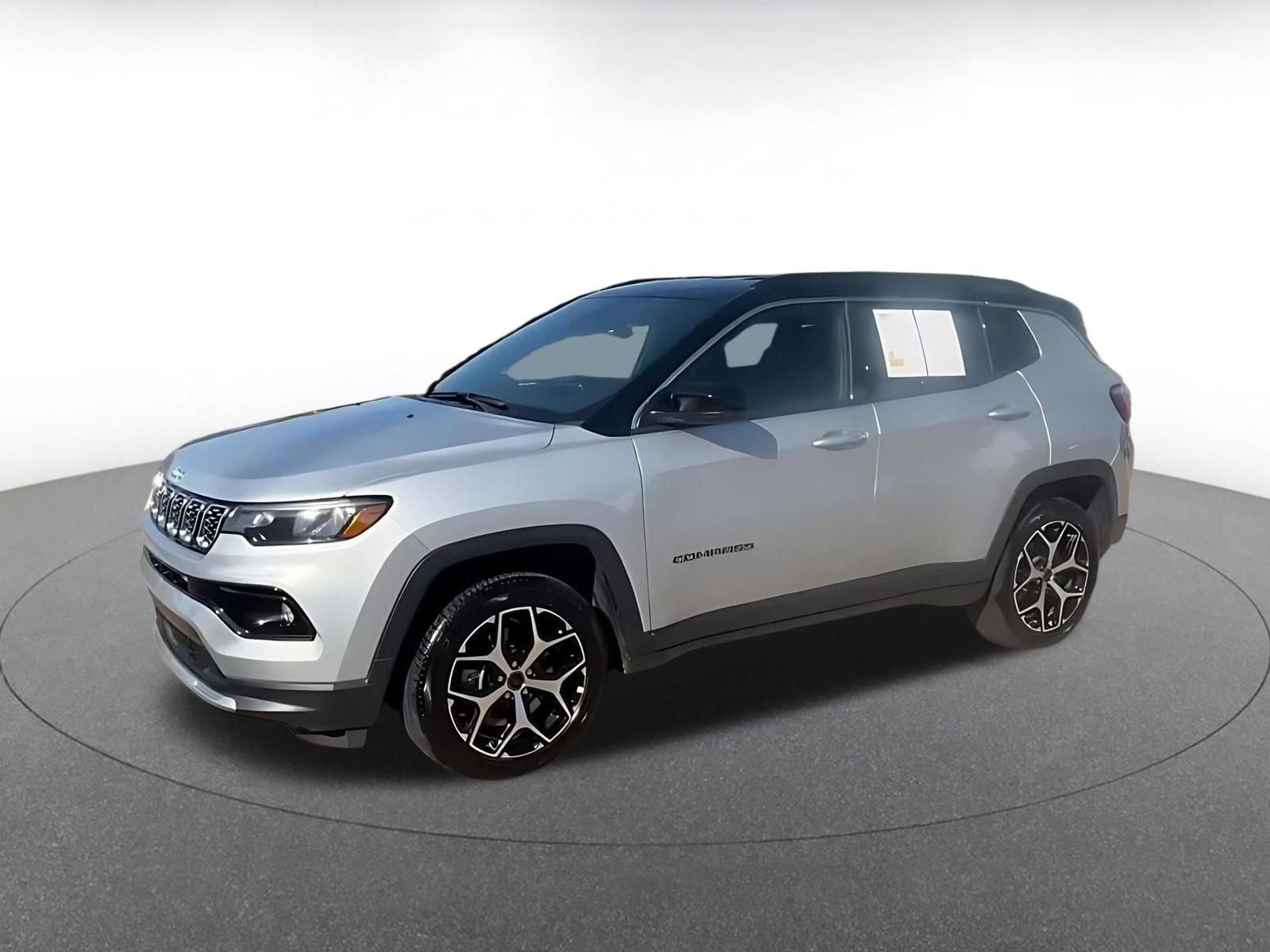 Used 2025 Jeep Compass Limited AWD/4WD image 8