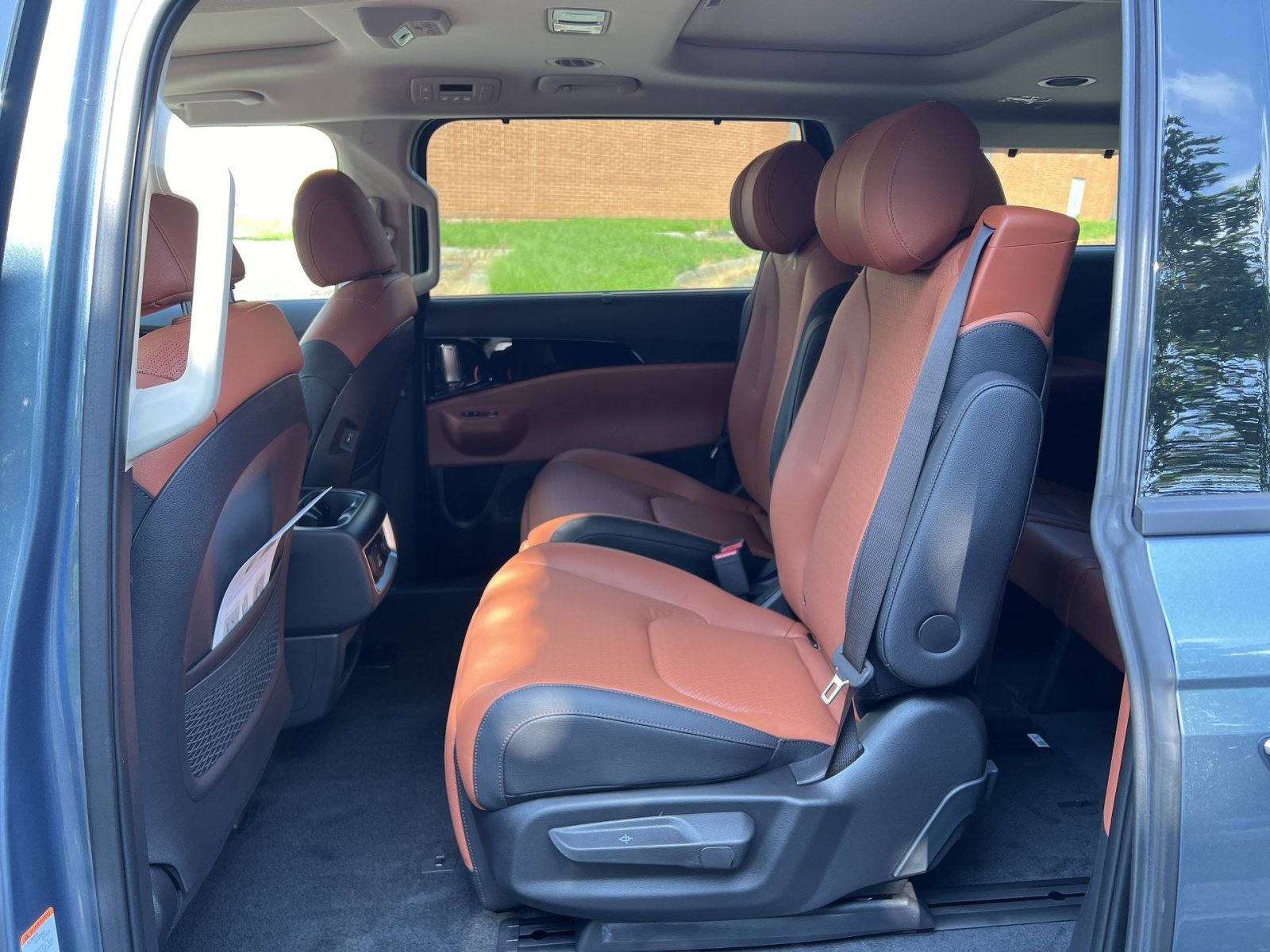 New 2027 Kia Carnival SX Prestige FWD image 30