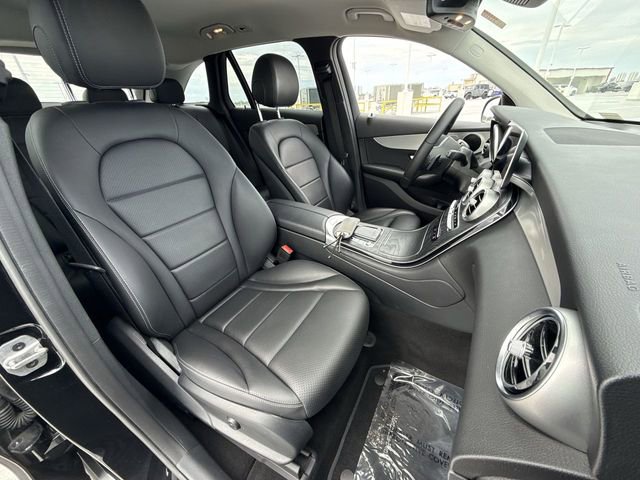 Used 2022 Mercedes-Benz GLC 300 image 24