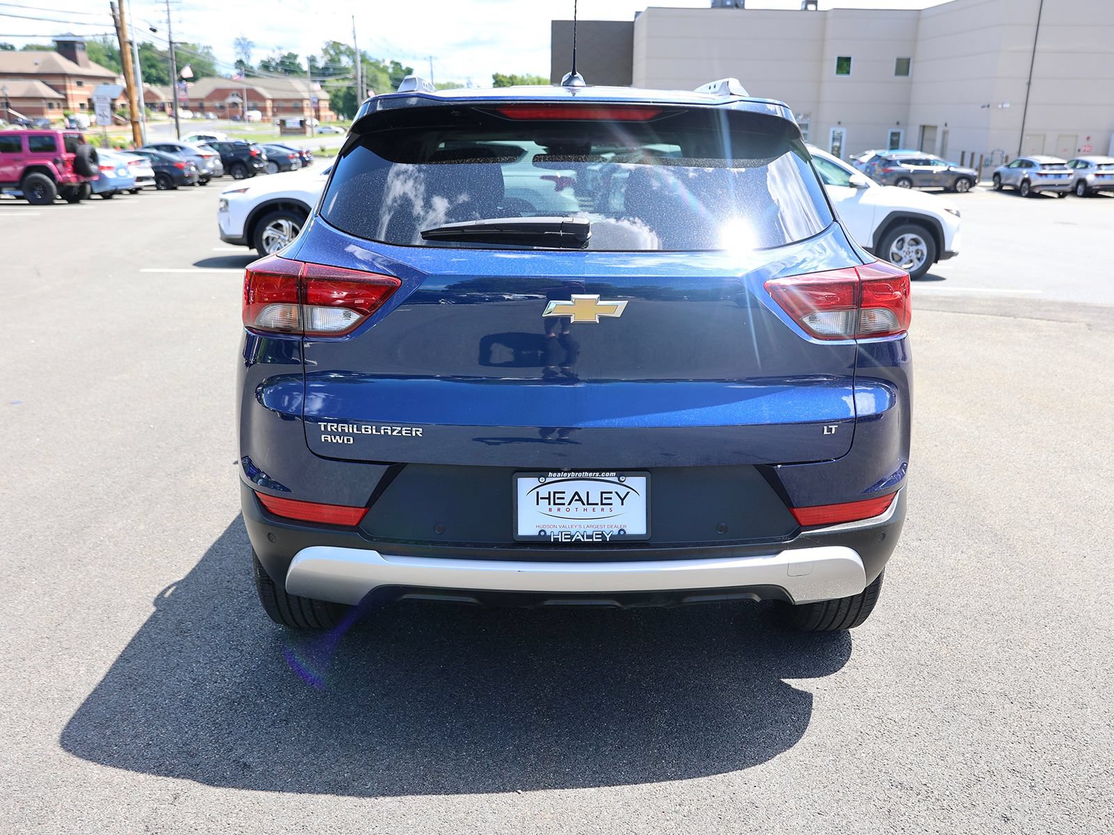 Used 2023 Chevrolet TrailBlazer LT w/ Convenience Package AWD/4WD image 6