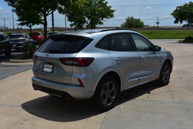 Used 2024 Ford Escape ST-Line w/ Tech Pack #1 AWD/4WD image 5