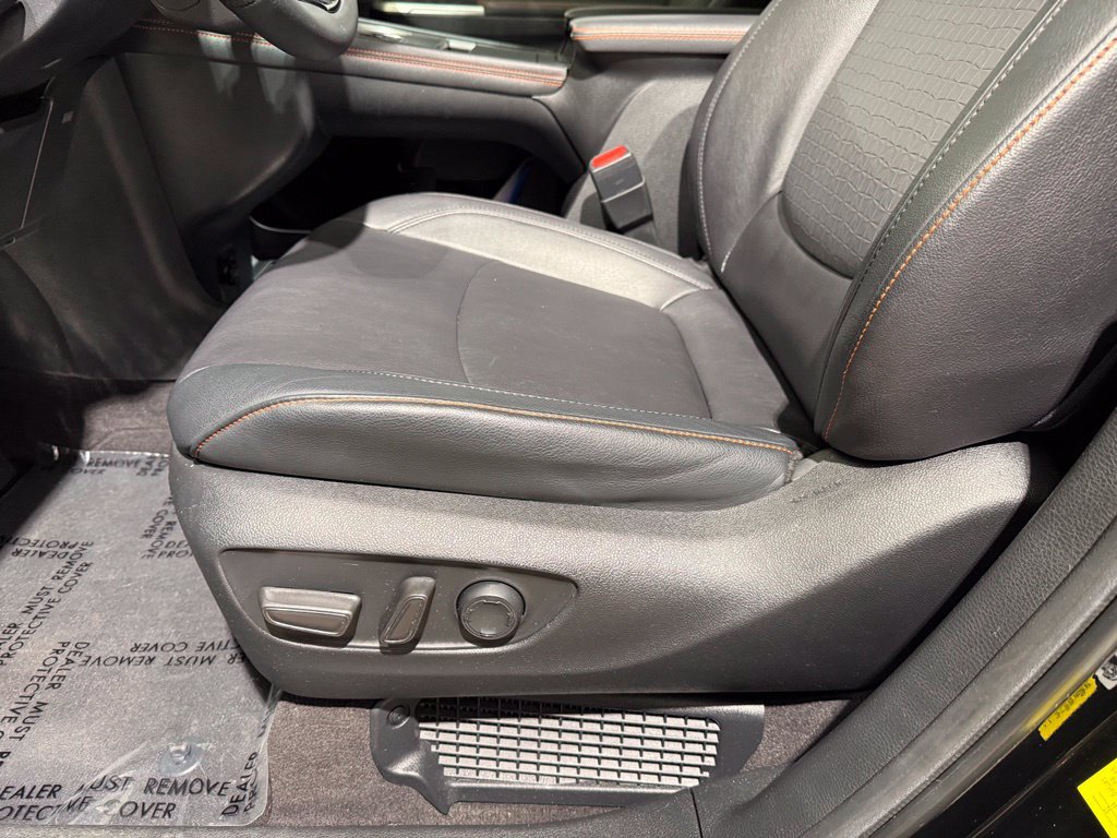 Certified 2023 Toyota Sienna XSE w/ XSE Plus Package AWD/4WD image 14