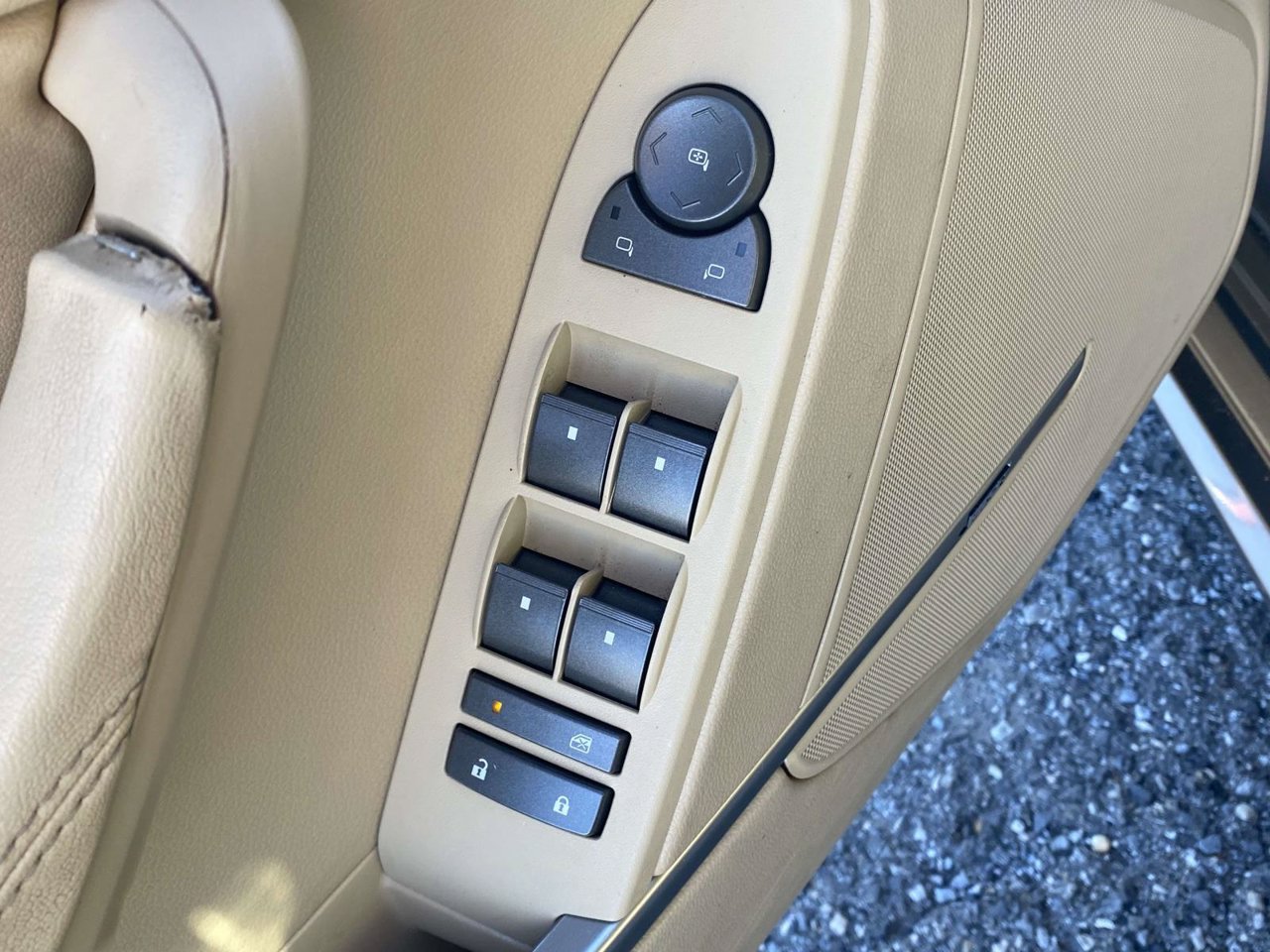 Used 2012 Cadillac CTS Luxury RWD image 26