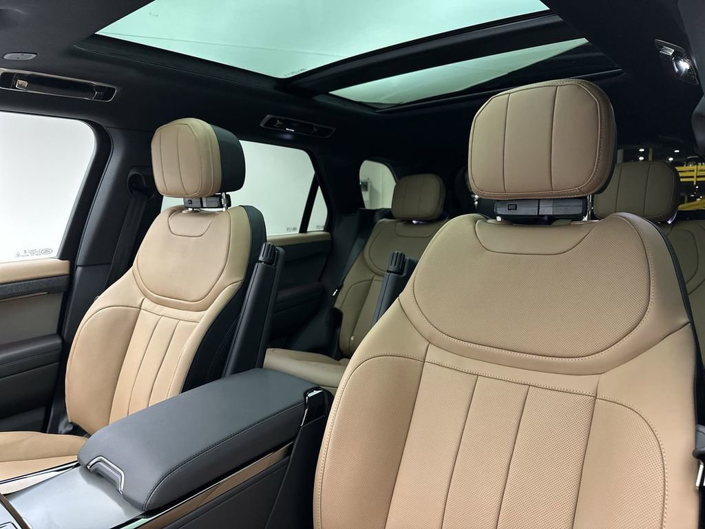 Used 2024 Land Rover Range Rover Sport Dynamic SE AWD/4WD image 15